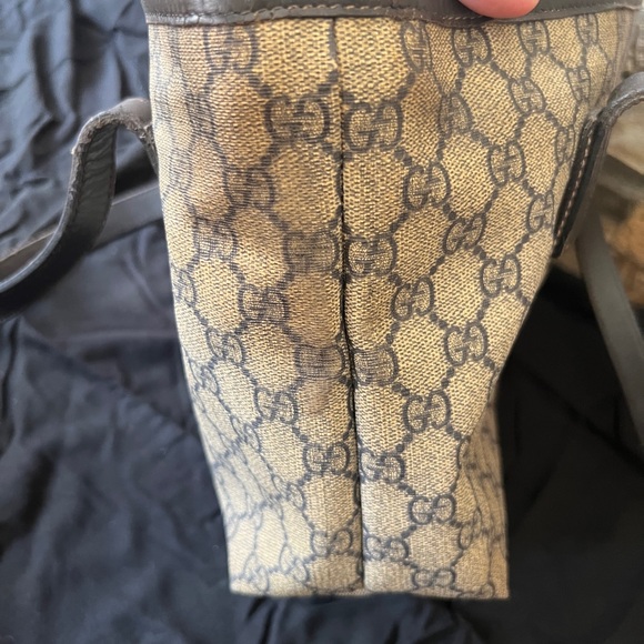 FIRM | Authentic GG Canvas Supreme small tote - Picture 13 of 16